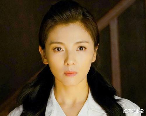 英雄岁月之王牌部队|《王牌部队》中的夫妻档,年龄相差10岁,曾经出演过父女