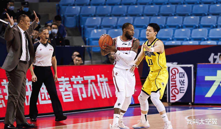 广东男篮|116-99！广东男篮对决完胜吉林，阿联状态回暖，球迷透露赢球密码