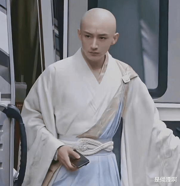 刘学义|夜色暗涌时正在热映,刘学义新剧就安排了,女主颜值不输张予曦!