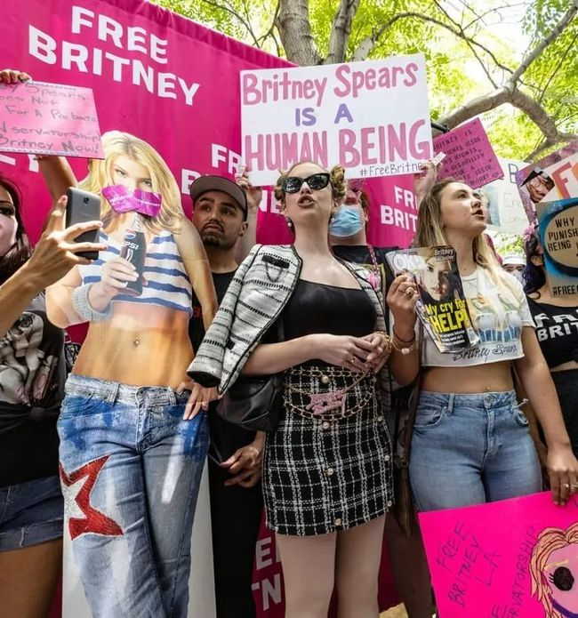 毒液|身价4亿，却被软禁13年，曾经火遍全球的女神，堕落成这样了？