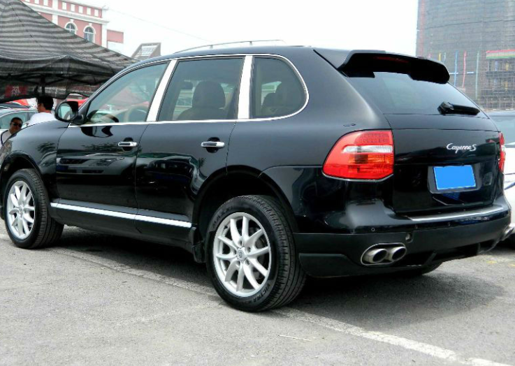 摄像头 女司机8万买保时捷，7天后送去洗车，才知道亏大了