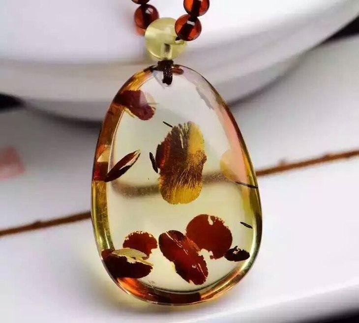 翡翠|天然琥珀如何鉴别：市场价值怎样，如何收藏