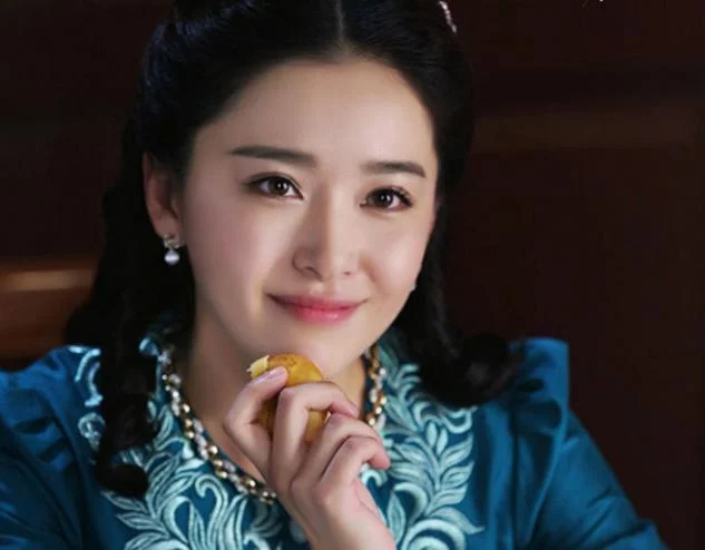 鞠婧祎|名字“最难念”的5位女明星：鞠婧祎上榜，全认识的是学霸