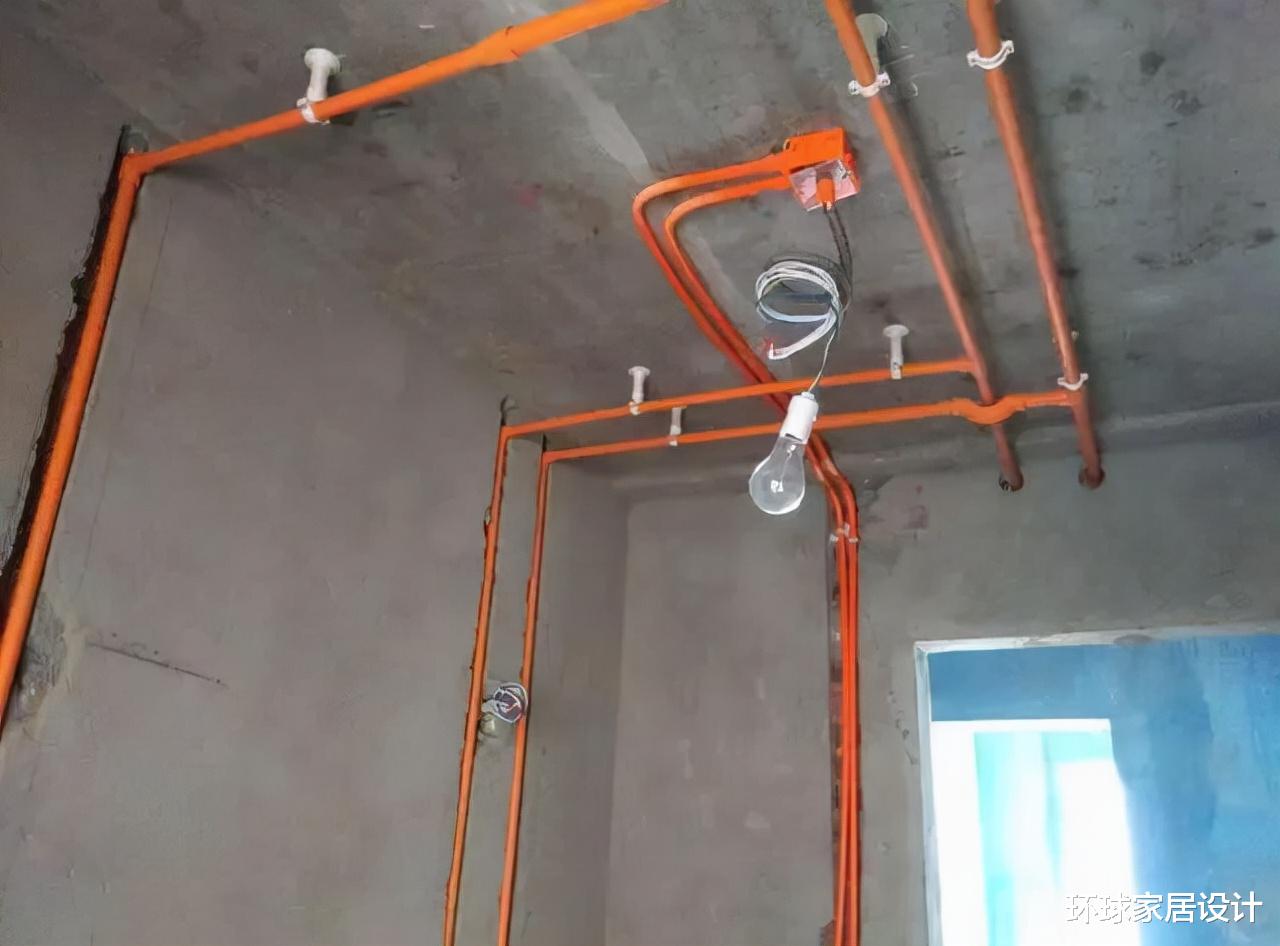 水电走顶，价格贵又缺点多，为什么装修公司还推荐？听听大实话