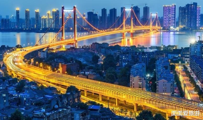 面面爱旅游 武汉继光谷国际广场后,又一商场面临倒闭,曾人山人海,今惨淡收场