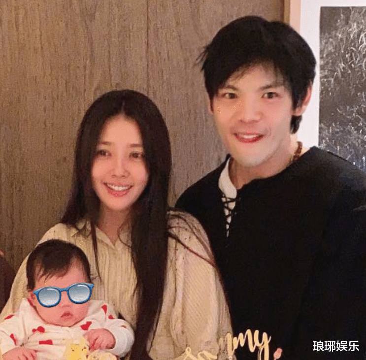 杨紫|向佐晒合照庆生，抱着妻子好甜蜜，郭碧婷37岁的状态成焦点