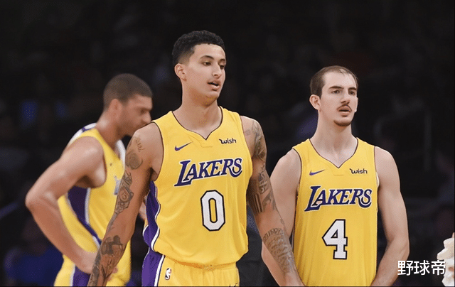 湖人隊|湖人眼真毒！花220萬+次輪簽，就賺了個天才？沃帥培養(yǎng)他，猛獸正在覺醒！