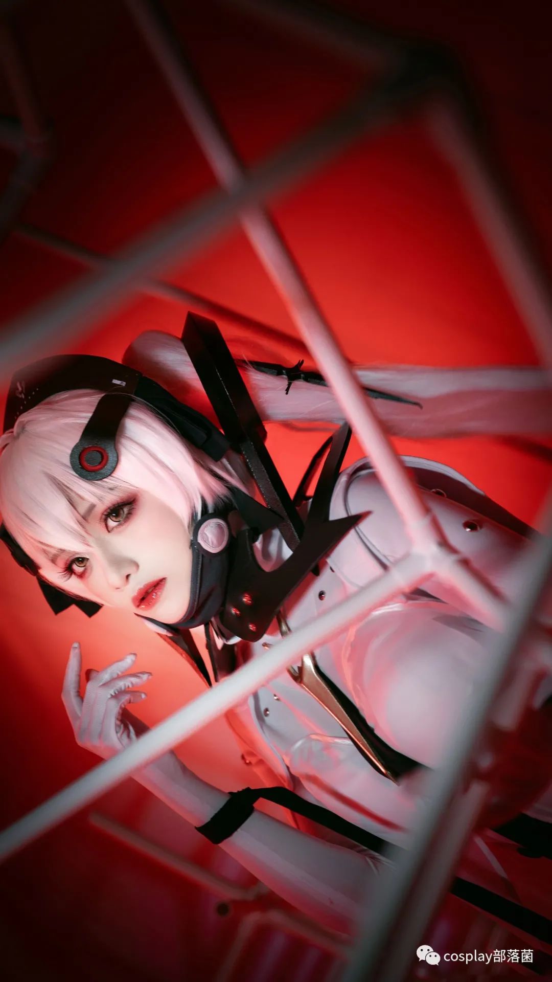 凡人修仙傳|cos：戰雙帕彌什構造體露娜?銀冕cos正片@流一