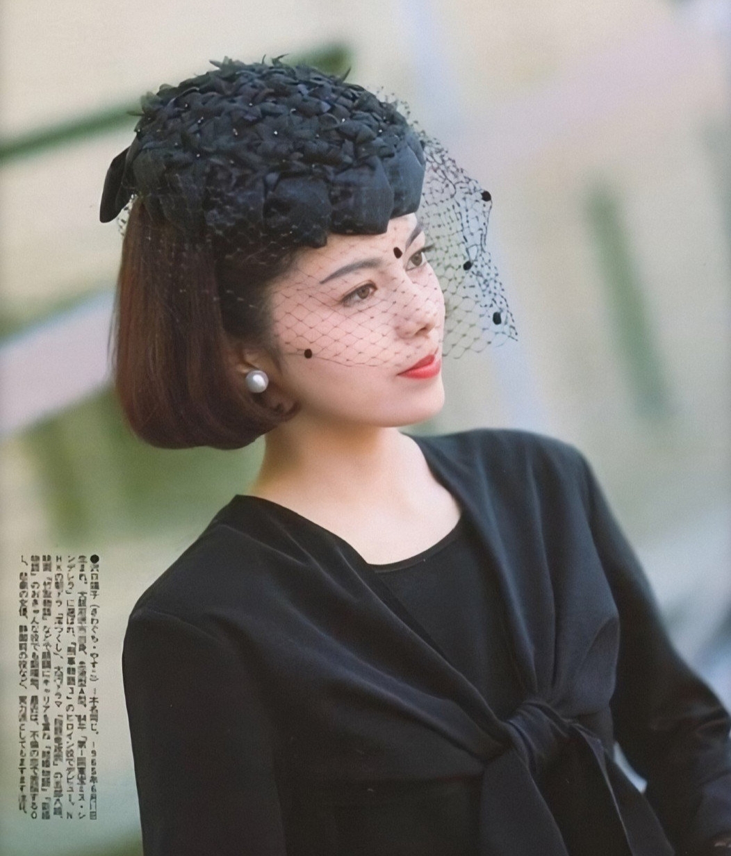 小泽真珠|日本昭和十大美人:小泽真珠、泽口靖子、中森明菜,个个不输港星