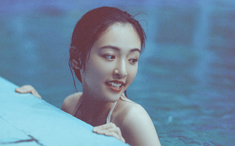 吴倩|吴倩客串《荣耀》，戏份短暂形象沧桑，这就是一味追求爱情的后果