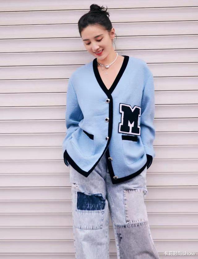 卡莉时尚show|宋佳街头风都能驾驭，慵懒造型看着有小女孩范，完全不像40岁