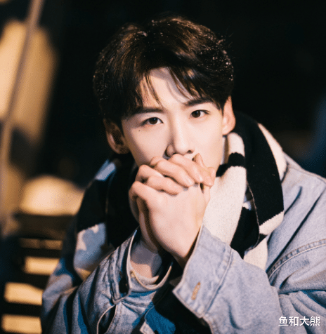 华晨宇|广电杀鸡儆猴成功！华晨宇承认生女后续，20多位知名艺人联合反黑