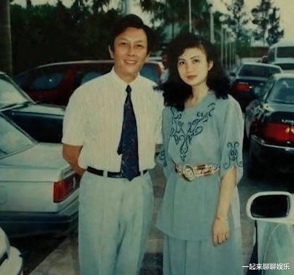 唐国强|唐国强女儿莉莉：母亲去世内心有痛，继母和父亲让她在悲痛中坚强