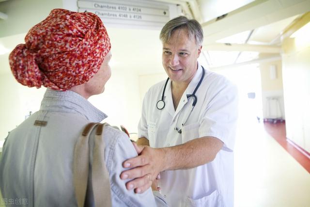 疾病|体内有癌,手脚先知道!四肢若有这5个异常症状,提醒该做检查了