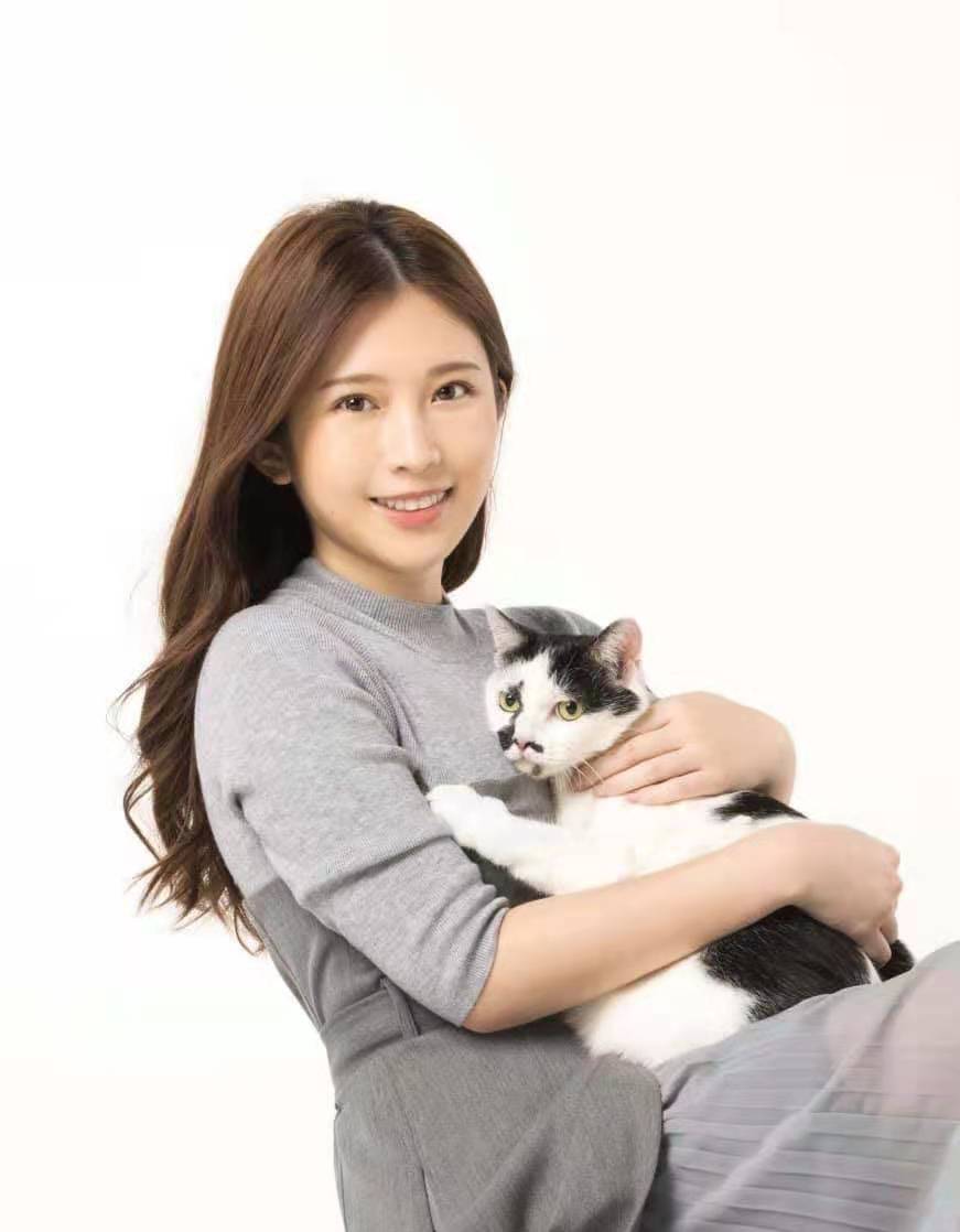 郑家纯|28岁女星与土豪男宾馆共度一夜，对方已有未婚妻，钱的魅力真大