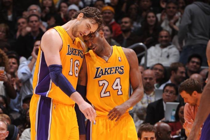 科比·布莱恩特|美媒列出了科比每个赛季的职业荣誉和奖项，告诉世人他为何伟大