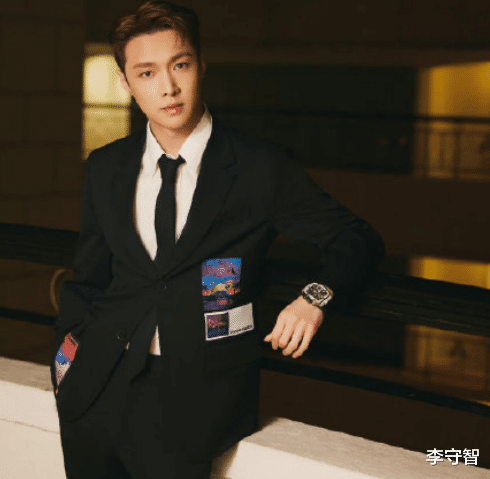 张艺兴|张艺兴集齐三大顶奢品类代言，人气身价超过鹿晗黄子韬等90后男星