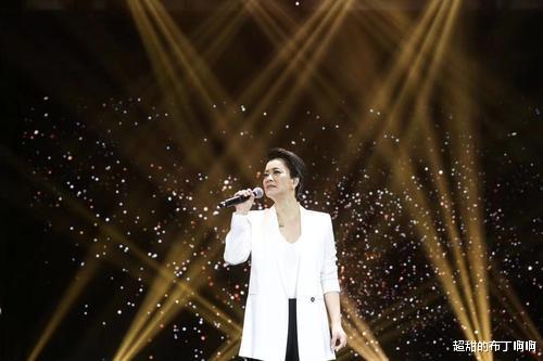 毛阿敏|毛阿敏的悲喜人生，事业登顶后屡遭重创，坐拥百亿资产却痛失所爱