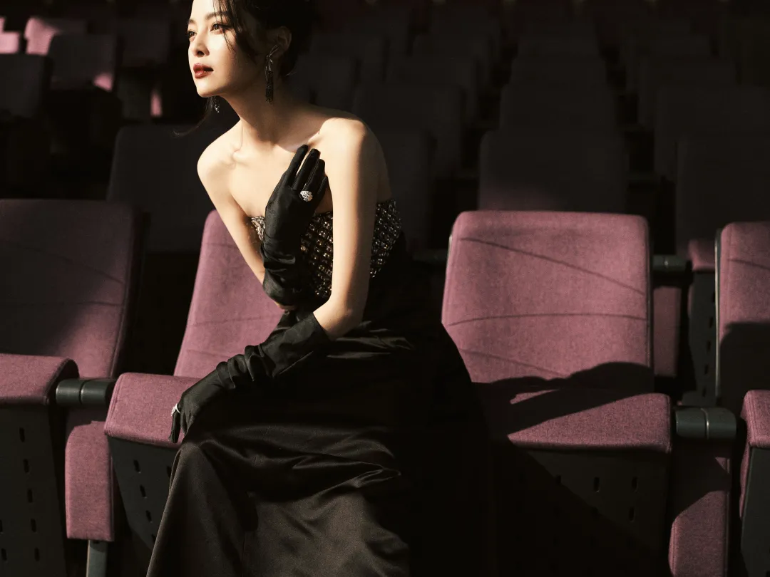 杨幂|终于,杨幂重回美貌巅峰,这次全网沦陷