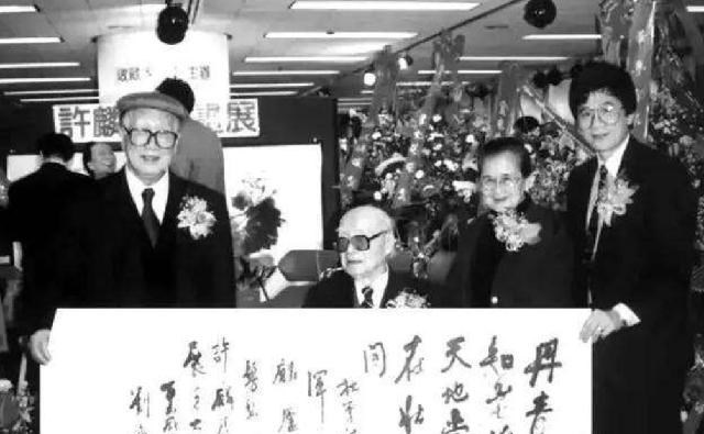 |40年前，5元一张没人要的画，他豪气买了9000张，现今价值几何？