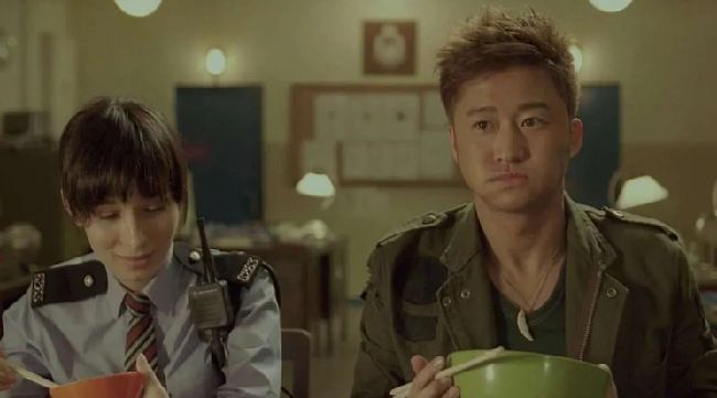 吴京|都说合照要远离吴京!原本以为只是开玩笑的,看到照片后,难怪了