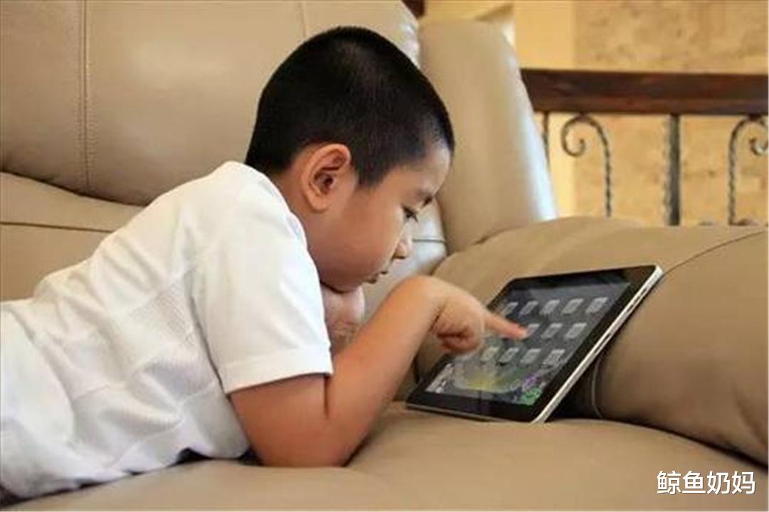 李宇春|还记得曾火到国外的“犀利哥”吗？被富婆看中后，11年成了这样