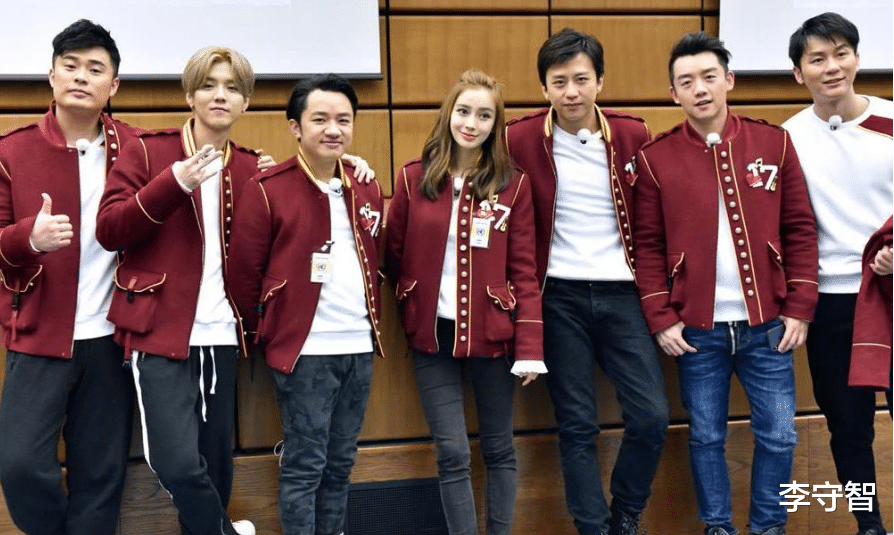 鹿晗|公司曝鹿晗近四年创造收入骤降，惹粉丝不满，这是流量明星走势吗