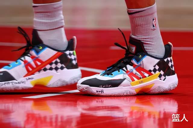 安踏|NBA球員上腳：安踏海沃德3代曝光，拉塞爾穿李寧全城9