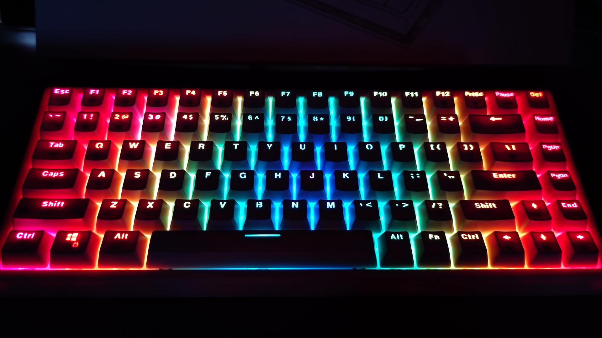 京东方|实用性超强的一款机械键盘 BOW 航世G08