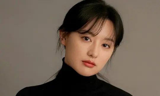 金智媛|“天然女神”金智媛：颜值丝毫不输宋慧乔，如今广告接到“手软”