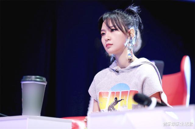 娄艺潇|《我们的歌》虽收视率下滑赛制遭吐槽，但有三张王牌保证最终收视