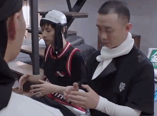 赵文卓|每个爱吵架的节目都需要一个赵文卓