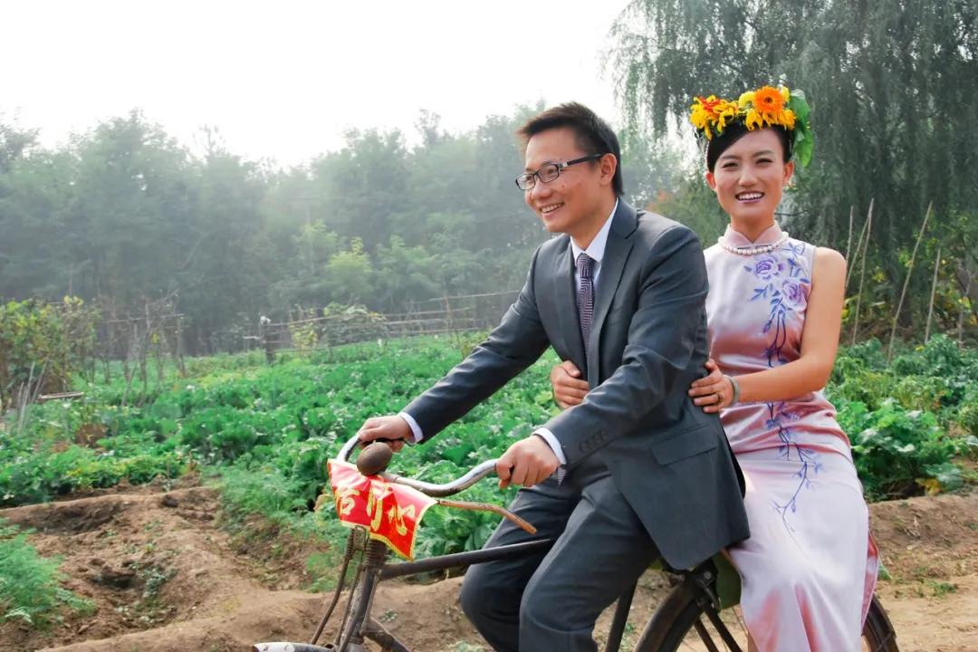 蟑螂|一对高学历夫妻的10年：有钱不享受，过得灰头土脸却很骄傲
