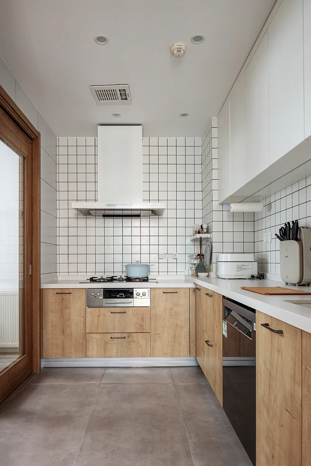 装修案例 | 140㎡二手房改造,弥漫宁静与沉稳之美