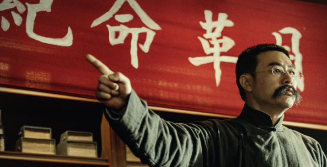 孙红雷|比《潜伏》还好看的谍战剧来了，孙红雷主演，看清女主：怎么哪都有她