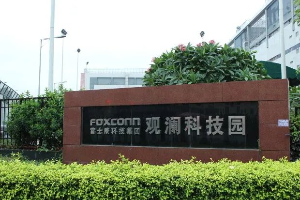 苹果|在售iPhone历史首次停产，国产旗舰的机会来了？