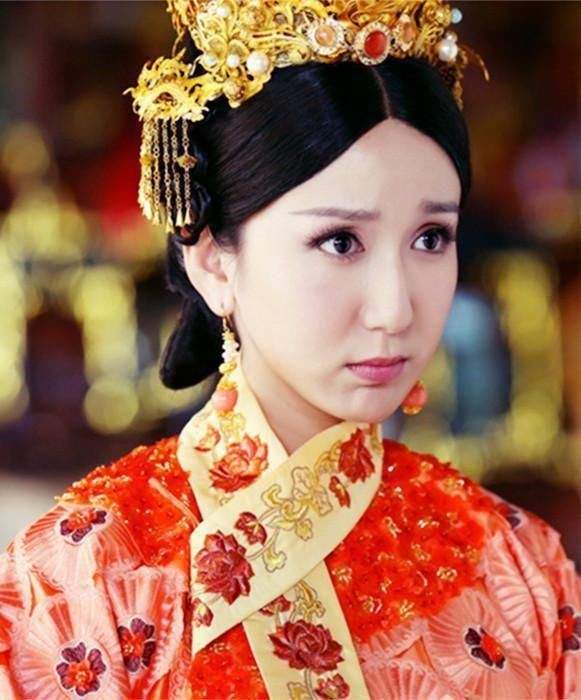 娄艺潇|曾经的“胡一菲”再也见不到了，网友捶胸表示惋惜