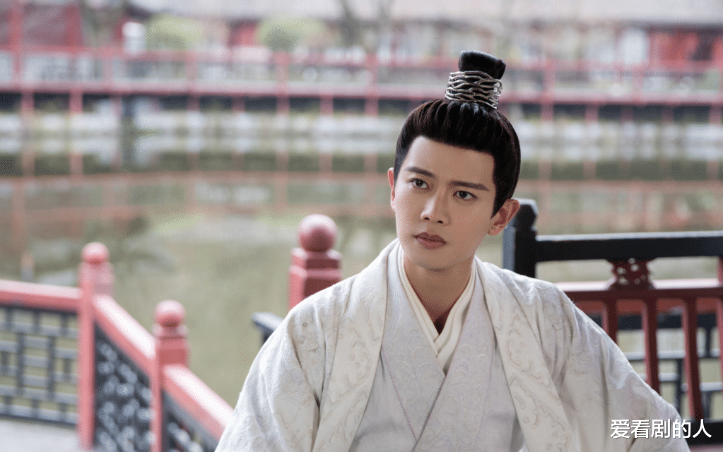 张淇|任嘉伦发文与周生辰不说再见暖心，网友：你的每个角色都会被记住