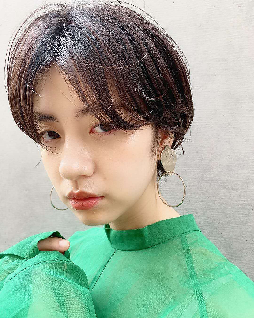 短发|你适不适合剪短发,看这三个细节就知道,免得剪短不适合而后悔