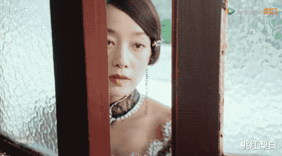 景甜|巩俐曾靠旗袍称王，娜扎跟景甜的距离，差了不止一个假屁股
