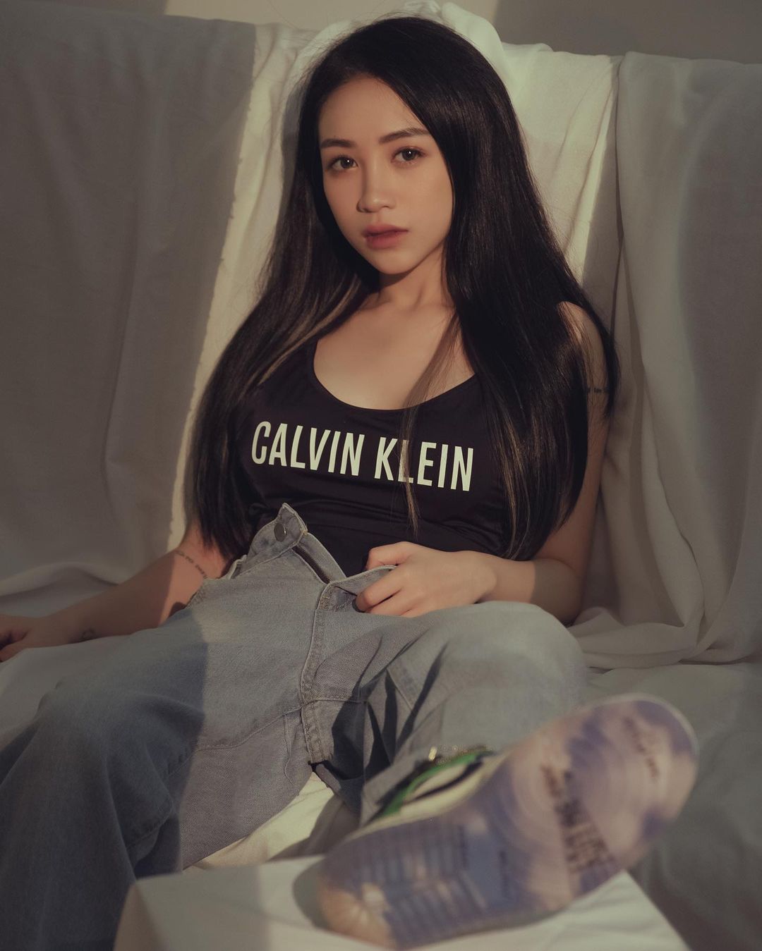 老王杂货铺|那晚以后，王哥给我引荐了许多工作上有联系的大人物
