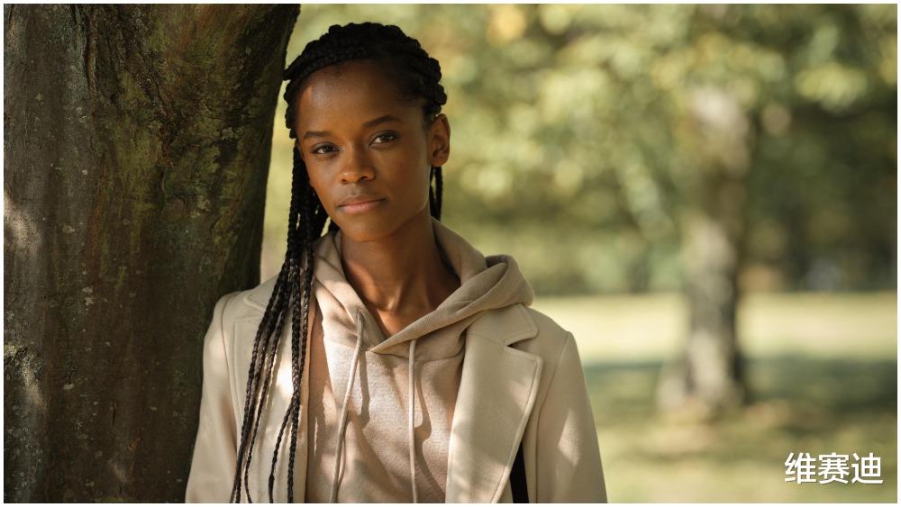 科学家 “黑豹妹妹”入戏太深？屡次批判疫苗，真当自己是科学家了？