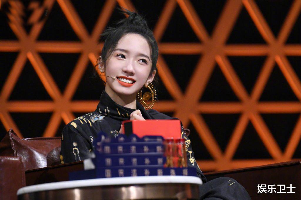 孟美岐|孟美岐方否认当导师点评周传雄，敬告浙江卫视发布声明，乐华娱乐太刚了