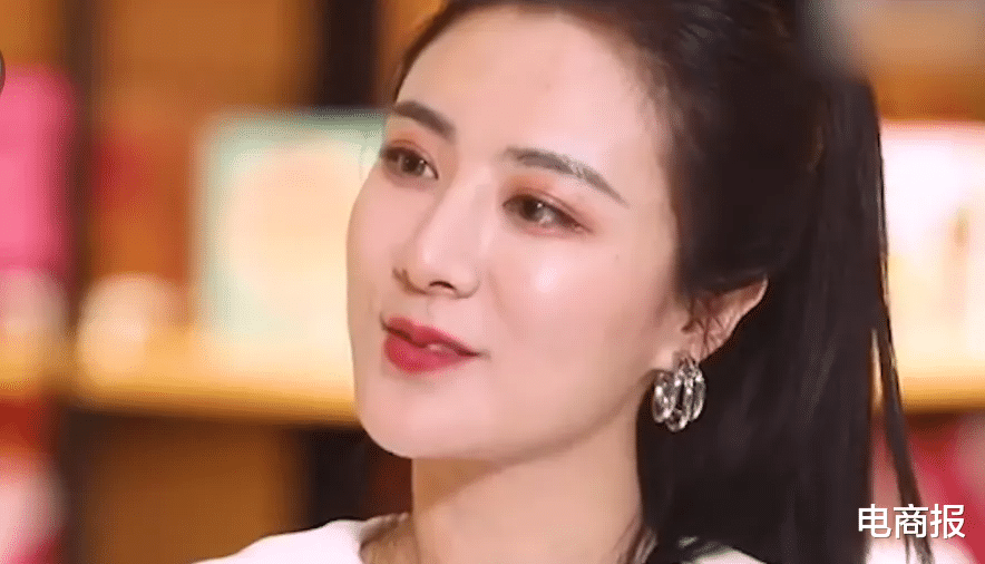 东莞 她36岁豪取90亿财富，打败90%的上市公司！凭什么？