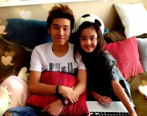 胡静|25岁男明星爱上12岁女孩, 两人约定4年后结婚, 如今过得怎样?