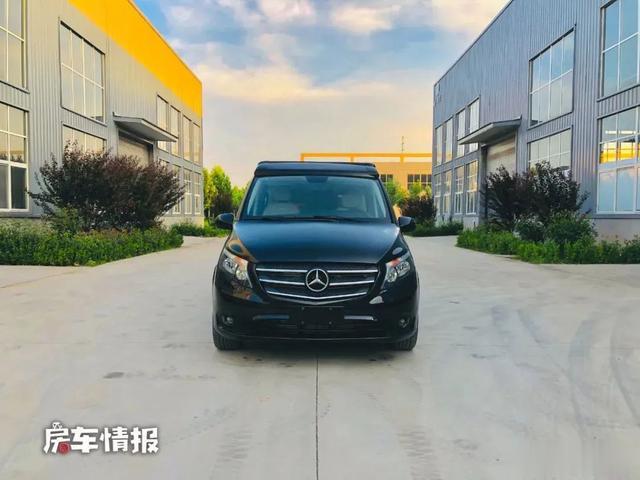 房车|40多万的奔驰房车，商务居住可两用，车顶设计风靡全球满足4口住