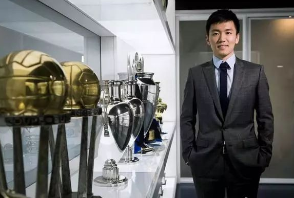 国际米兰|国米双喜临门！苏宁打钱发工资，新队徽公布，张康阳保住权力