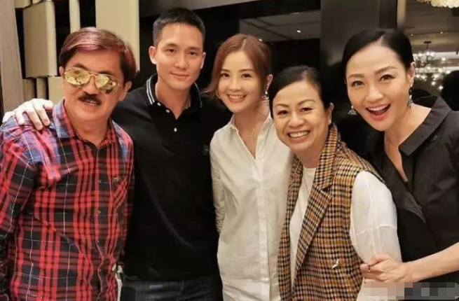 阿Sa|一婚嫁豪门，蛰伏9年再进豪门，被阿娇羡慕的阿Sa到底有多\拽\？