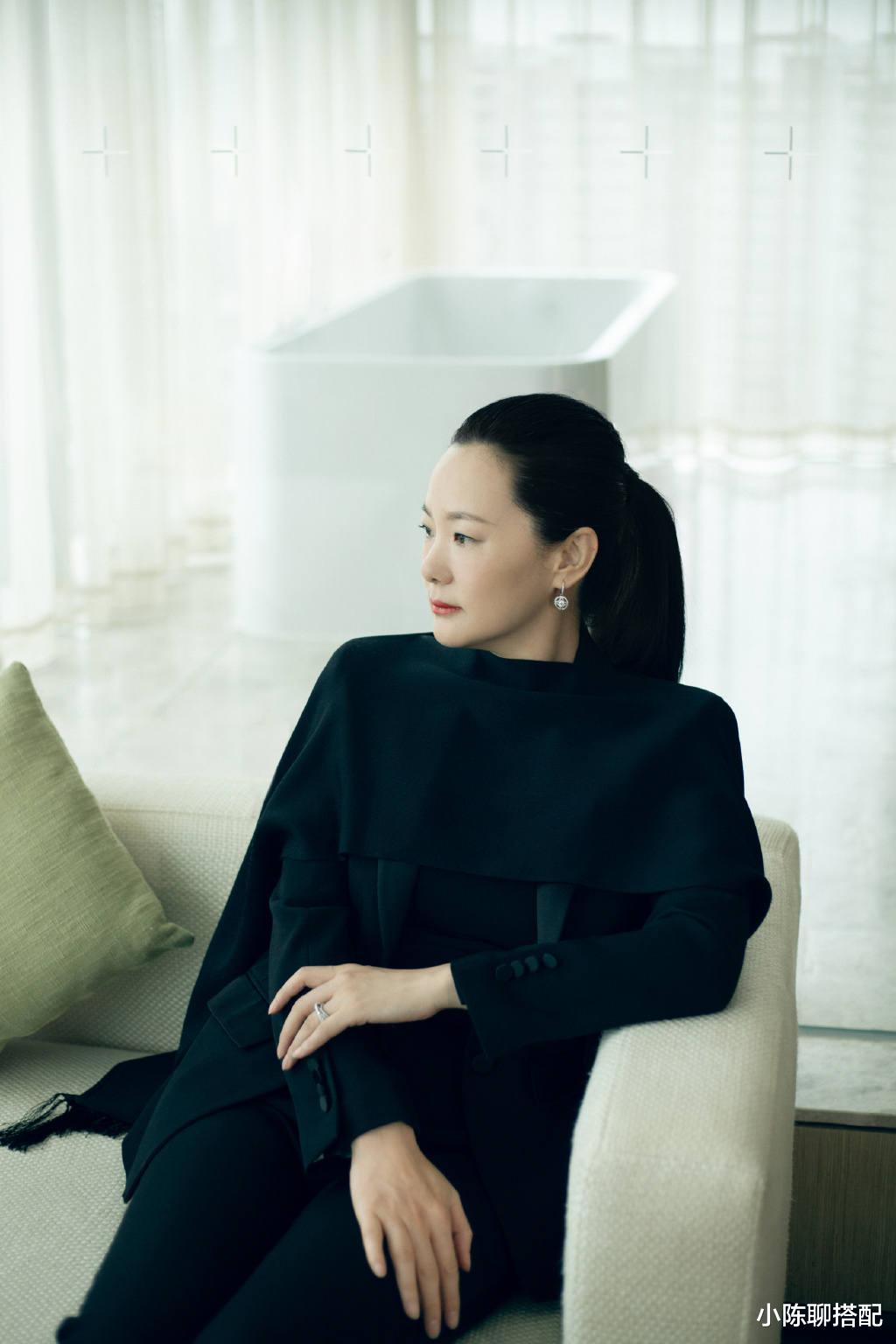 小陈聊搭配 上了年纪的女人，建议不要穿这5种衣服，不是显老就是显廉价