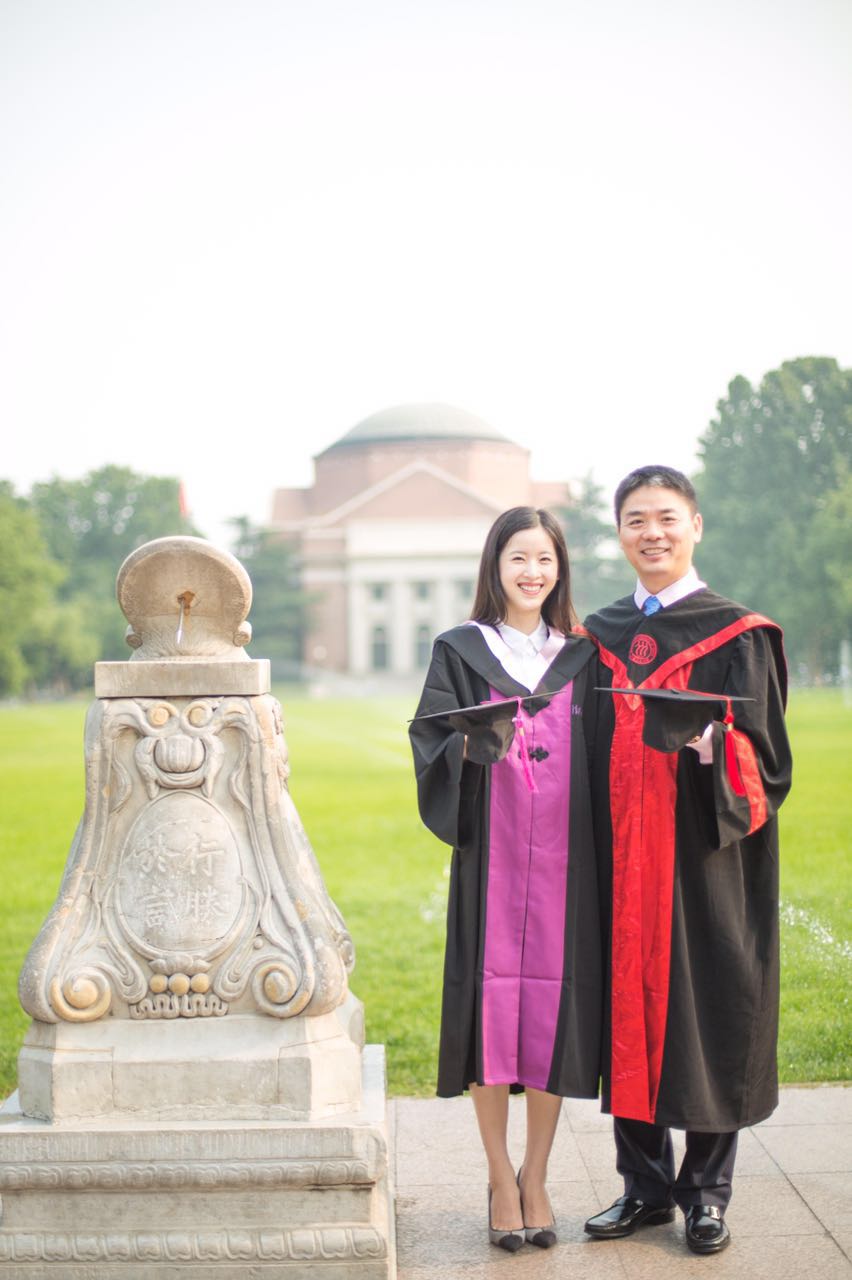 章泽天|刘强东事件的第3年，章泽天的聪明让人刮目相看